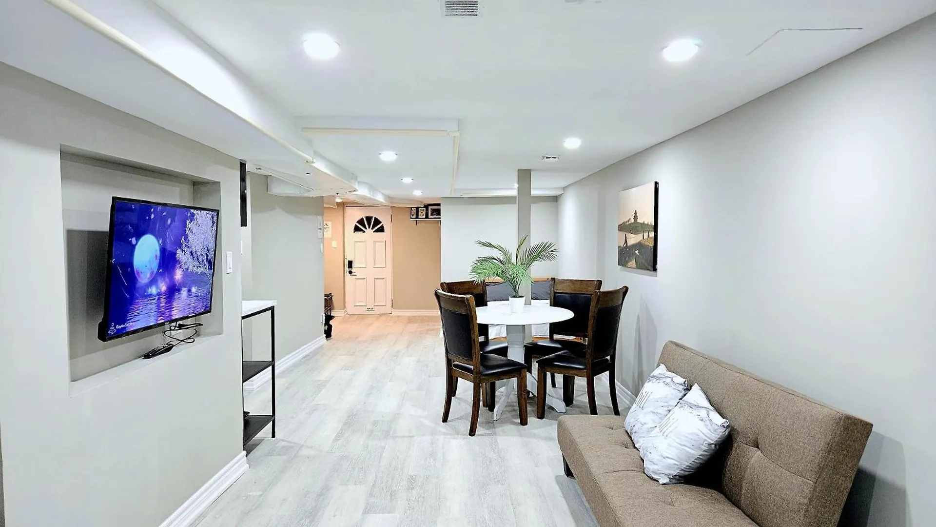 Apartmán Central Downtown Toronto - Trinity Bellwood Park