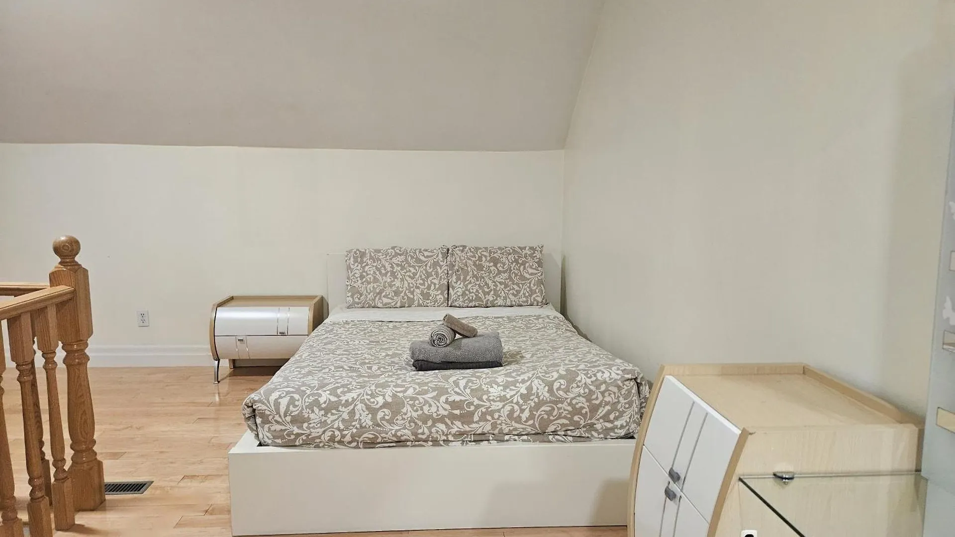 Apartment Central Downtown Toronto - Trinity Bellwood Park