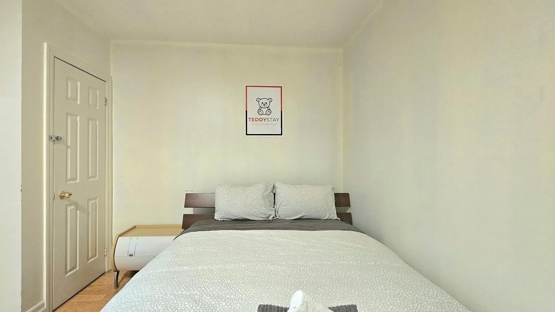 Apartment Central Downtown Toronto - Trinity Bellwood Park