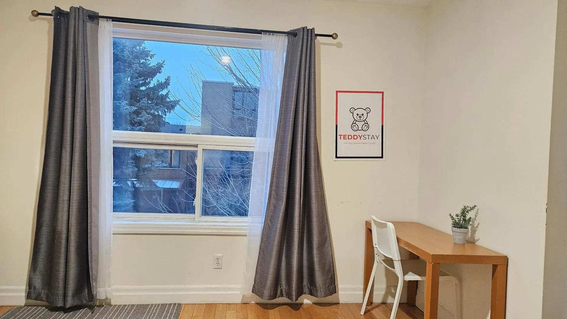 Central Downtown Toronto - Trinity Bellwood Park Daire